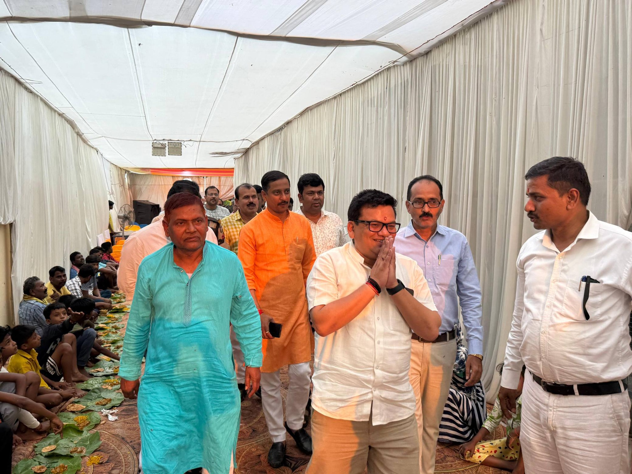 ओल्ड जीटी रोड, औरंगाबाद निवासी श्री अनुज कुमार जी (माँ इलेक्ट्रॉनिक्स) के यहाँ श्राद्ध कार्यक्रम में शामिल