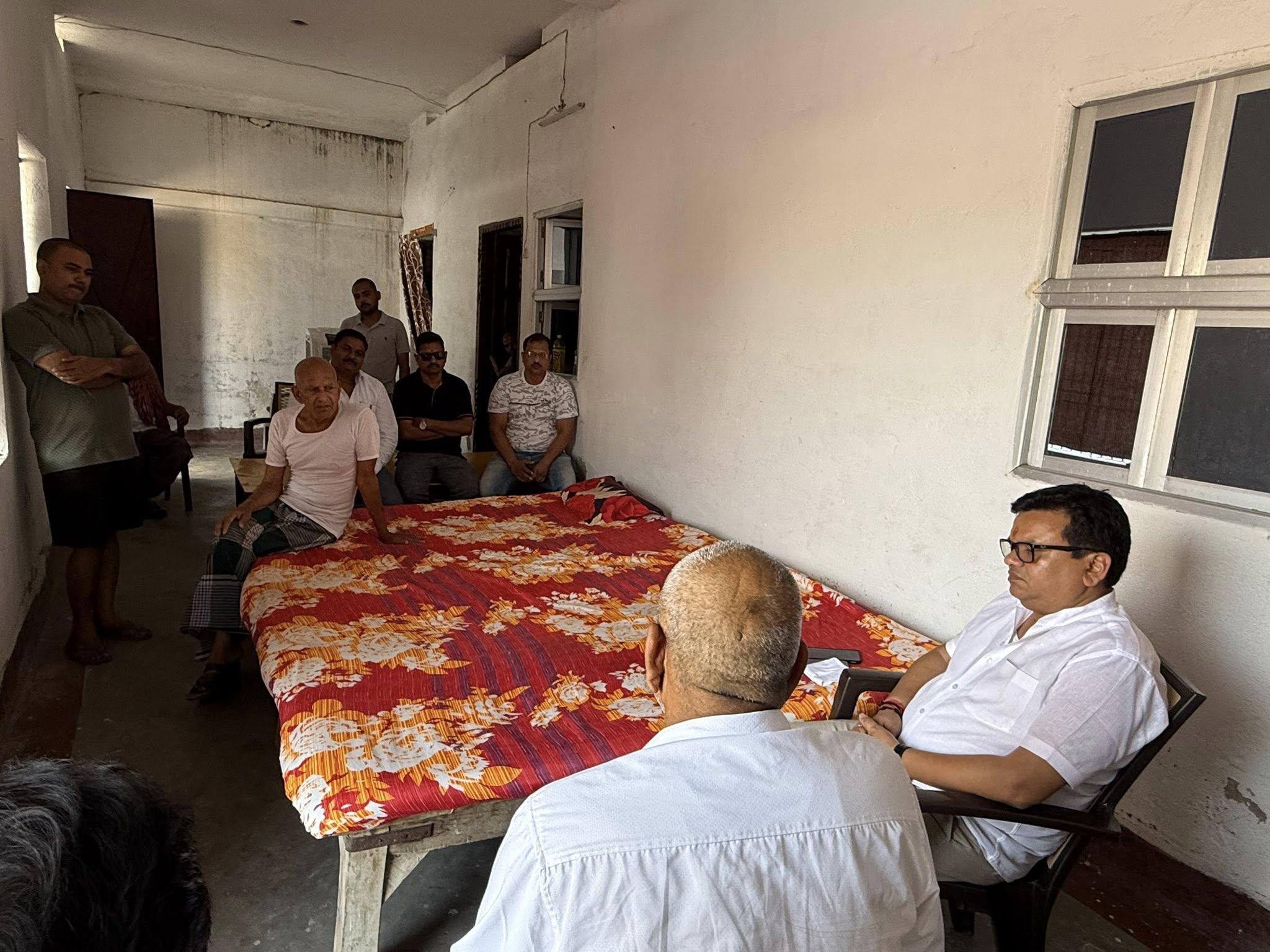 ग्राम- आनंदपुरा, औरंगाबाद में श्री प्रसिद्ध नारायण सिंह जी के पुत्र स्व० रिंकू सिंह जी के आसमयिक निधन के उपरांत उनके निज आवास पर पहुंचकर शोक संवेदना व्यक्त की