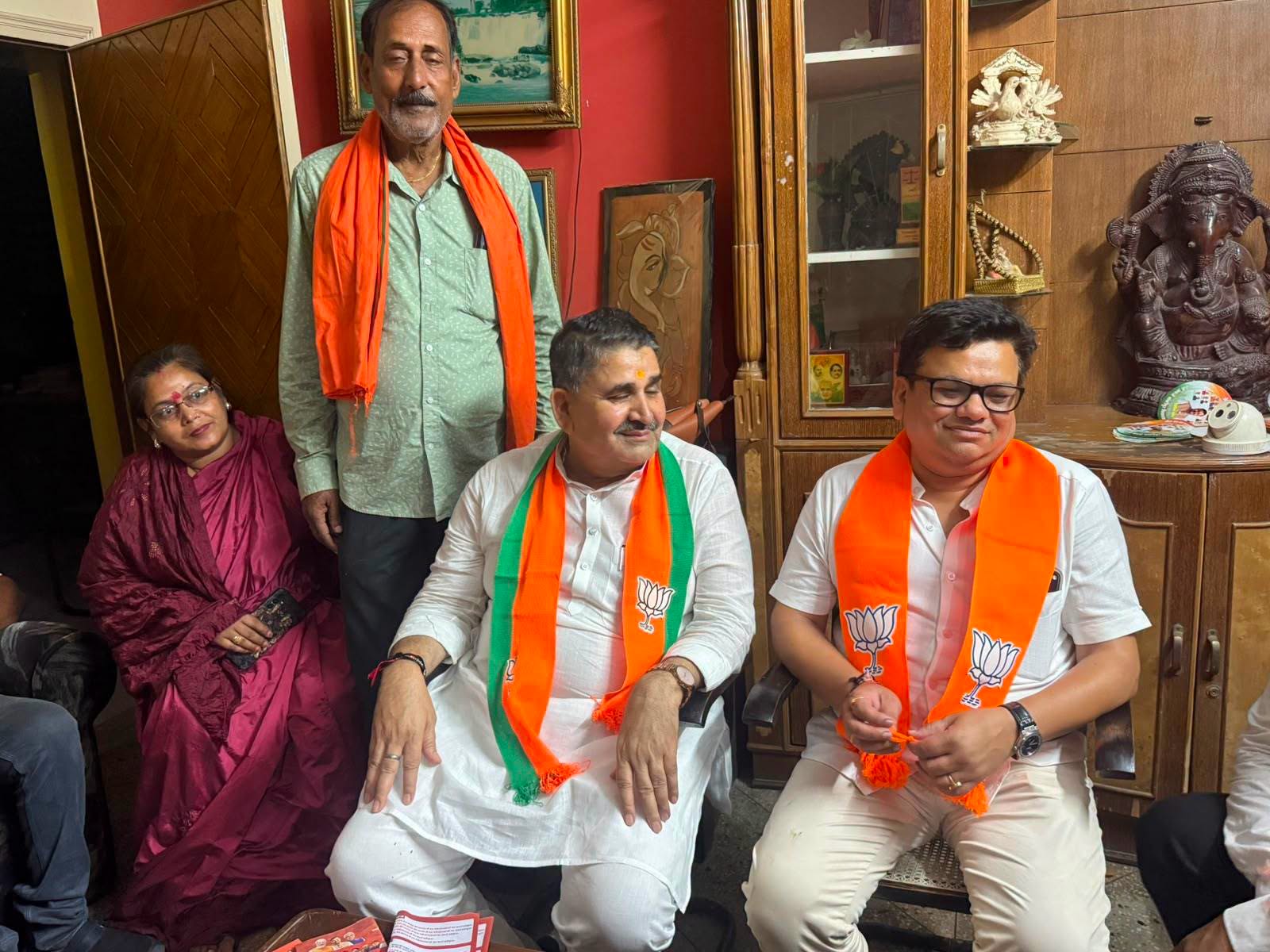 आज बाँकीपुर विधानसभा उपचुनाव में मण्डल विश्वविद्यालय स्थित शक्ति केंद्र नटराज गली के बूथ संख्या 360 के सम्मानित बूथ समिति के साथियों के साथ बैठक की।  बैठक में बूथ सशक्तिकरण एवं आगामी चुनाव में विजय सुनिश्चित करने की रणनीति पर विस्तार से चर्चा की