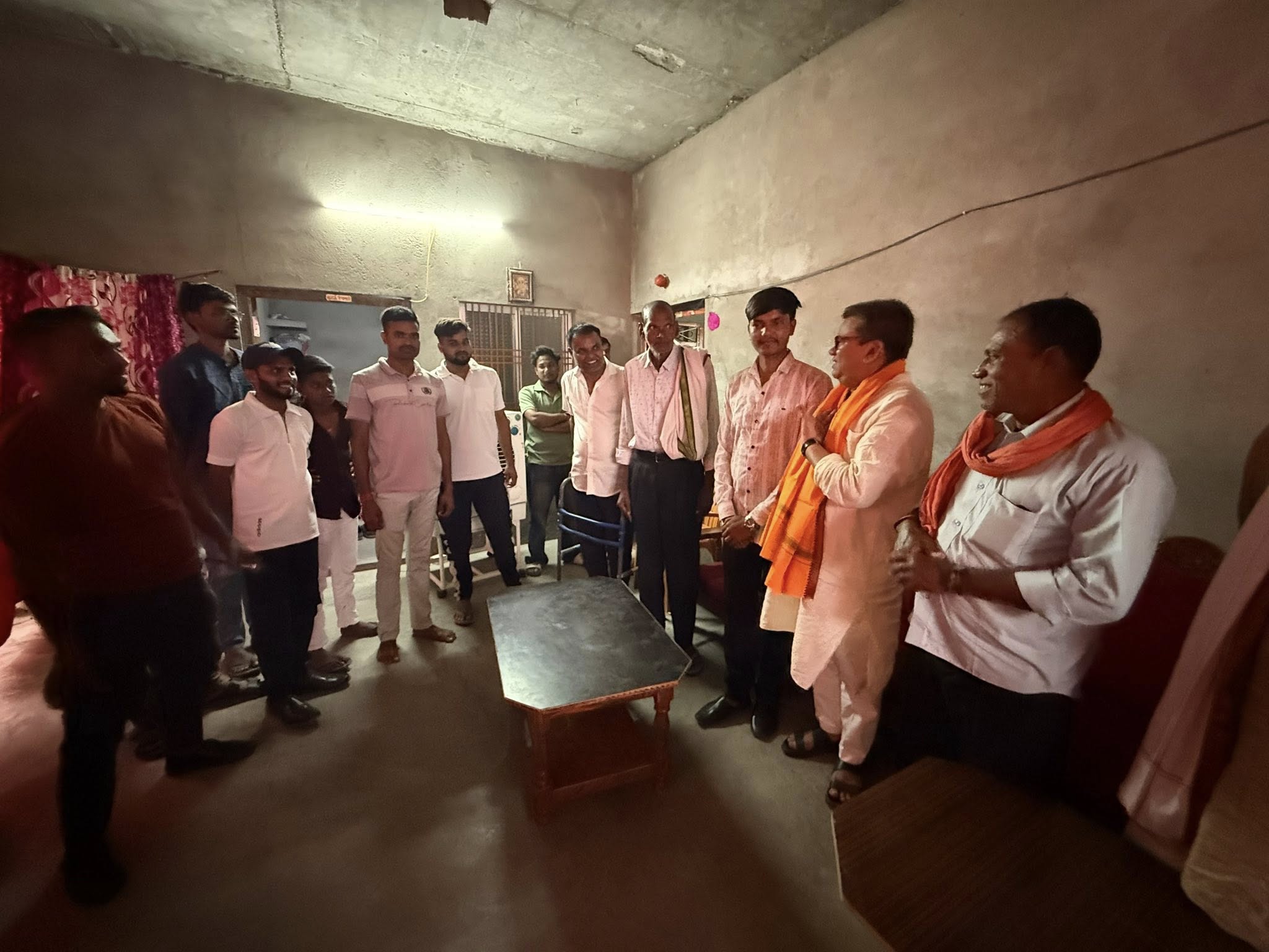 देव पश्चिमी के भाजपा मंडल महामंत्री सोनू कुमार (विशाल) जी के यहाँ आयोजित शुभ विवाह समारोह में सम्मिलित