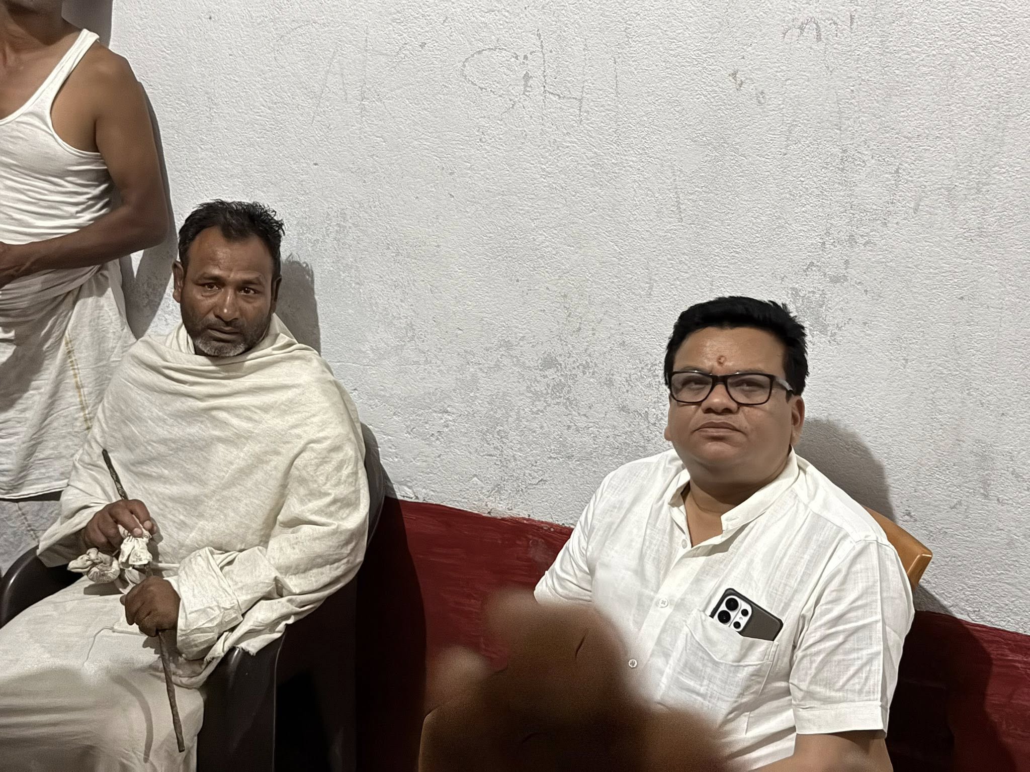 ग्राम- परसा,  औरंगाबाद निवासी श्री अजय सिंह जी के पूज्य पिताजी स्व० अलखदेव सिंह जी के आसमयिक निधन का दुःखद समाचार