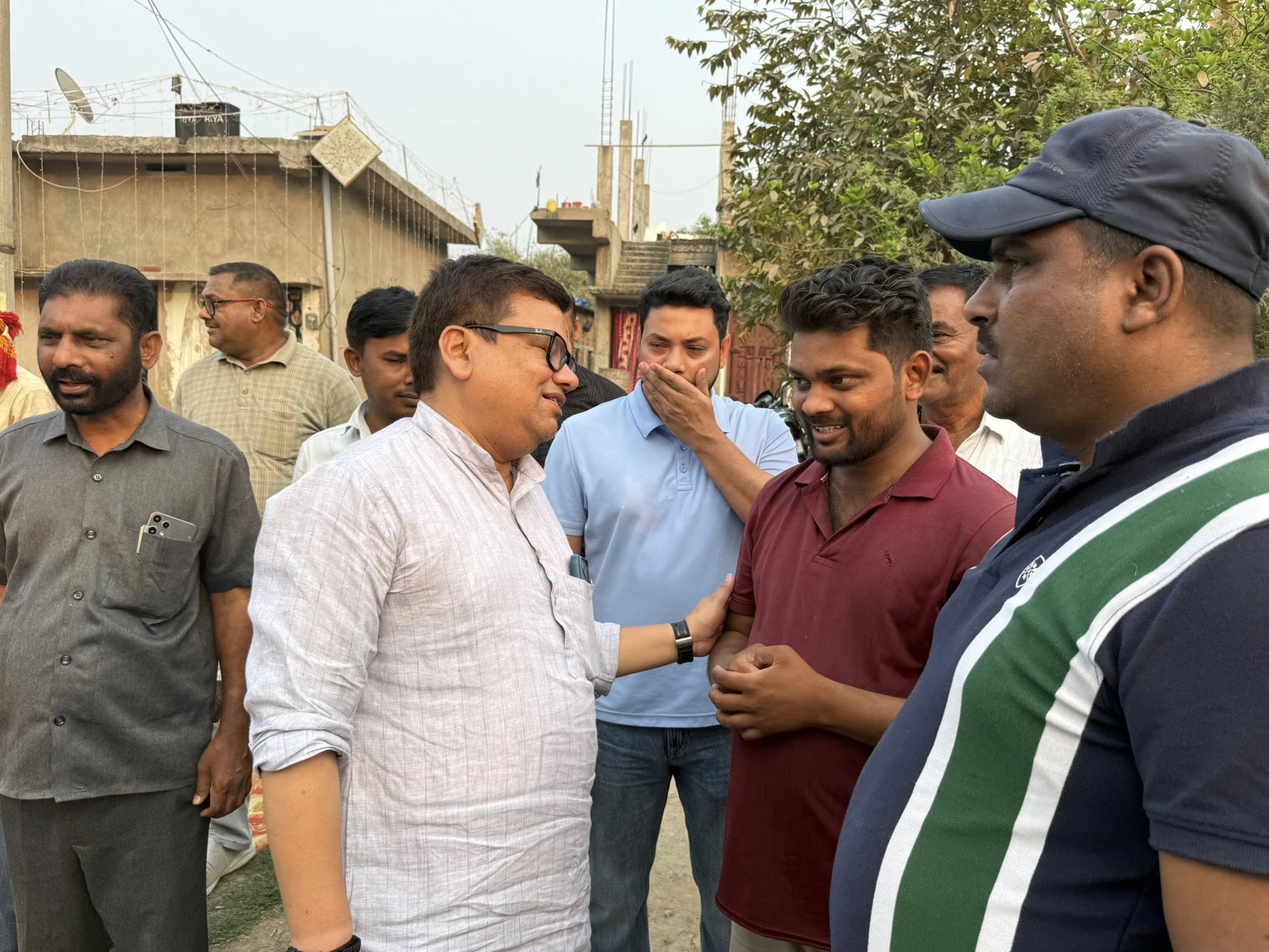 अमरजीत पासवान जी के यहाँ आयोजित तिलकोत्सव कार्यक्रम में शामिल