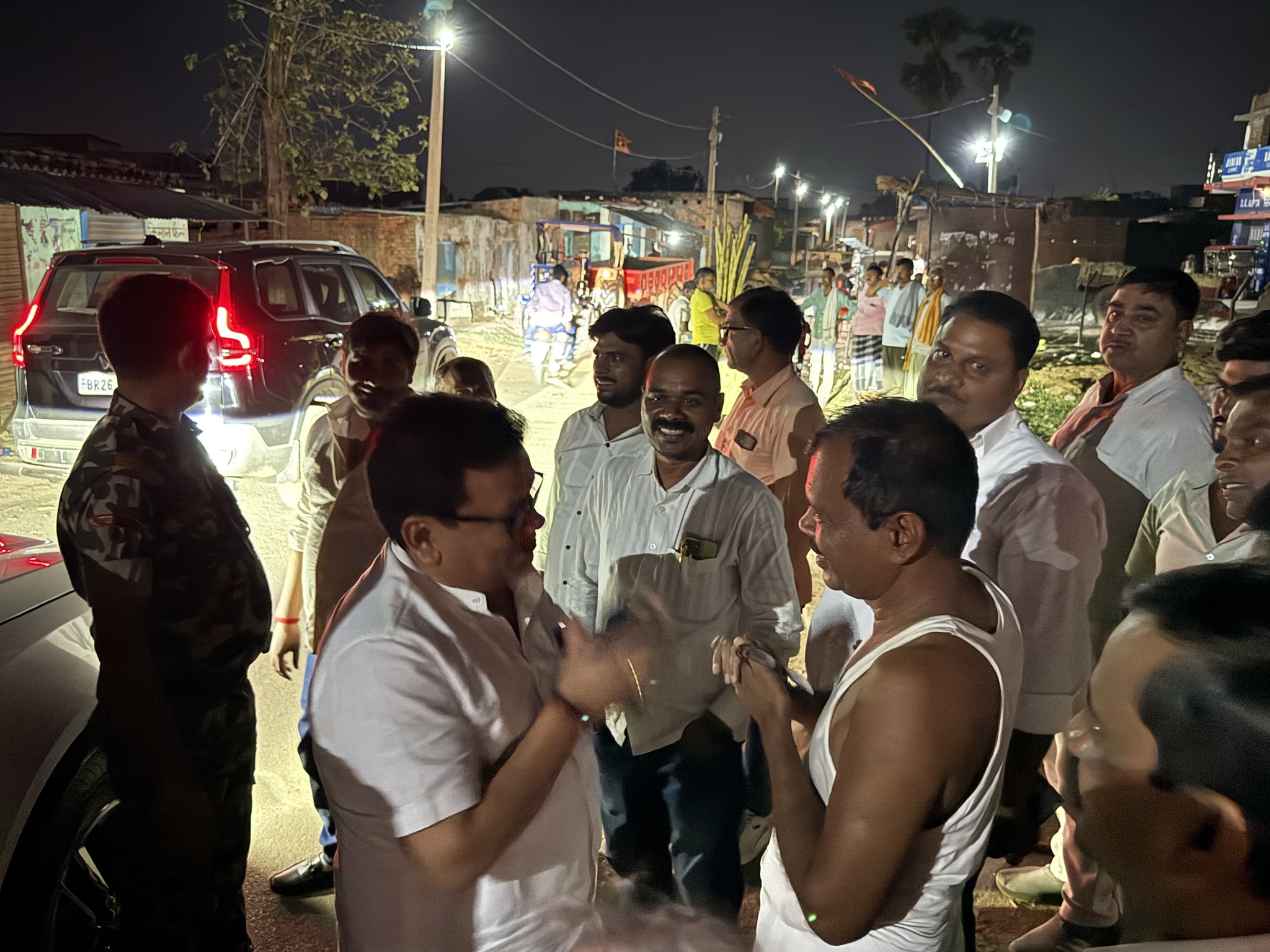 ग्राम- पिरौटा, औरंगाबाद निवासी एवं भाजपा जिला उपाध्यक्ष श्री रंजीत कुशवाहा जी के यहाँ वैवाहिक समारोह की शुभकामनाएं