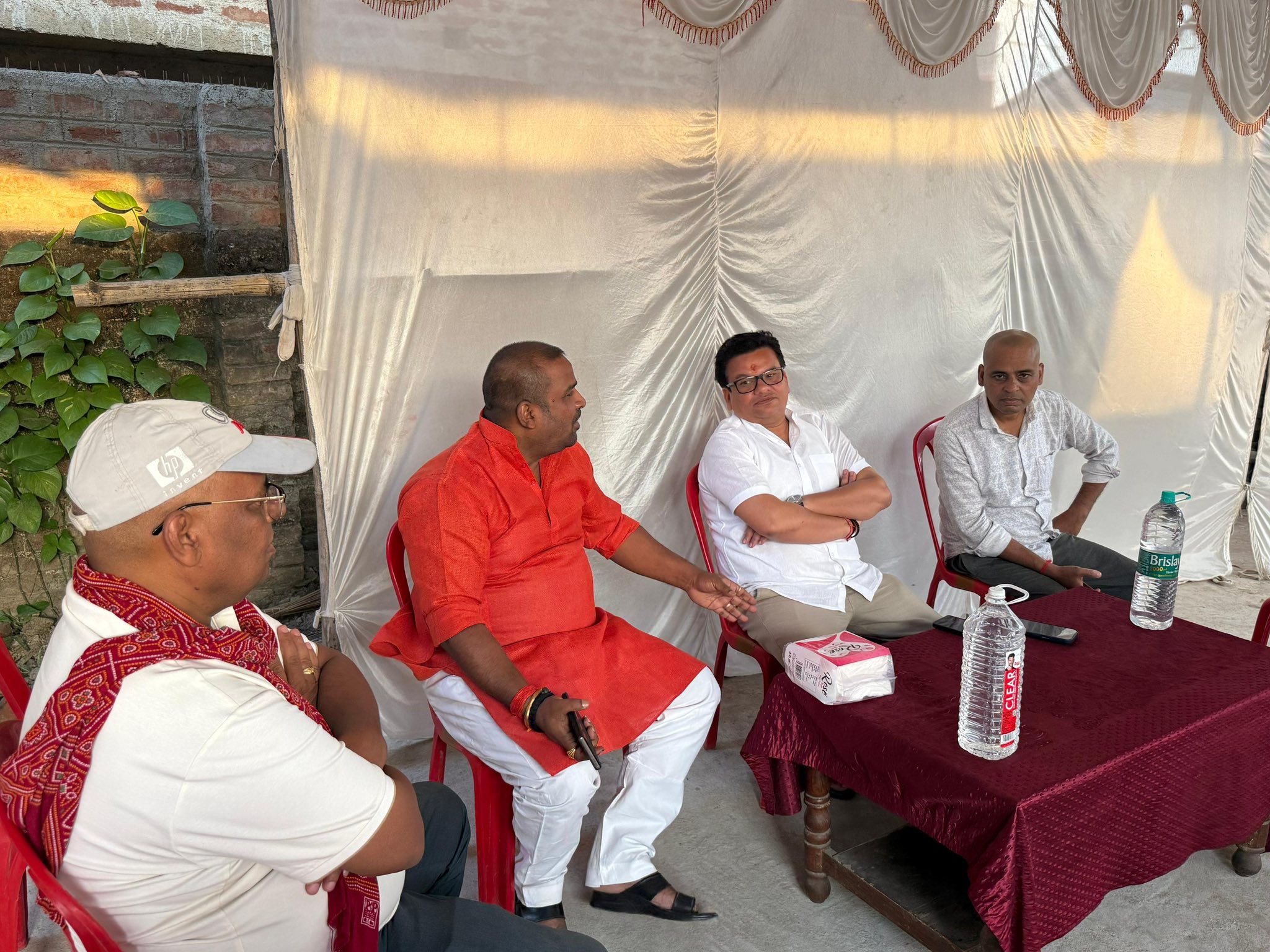 सतेन्द्र नगर, औरंगाबाद में श्री पंकज सिंह जी के पूज्य पिताजी के निधन के उपरांत उनके निज आवास पर पहुंचकर शोक संवेदना व्यक्त