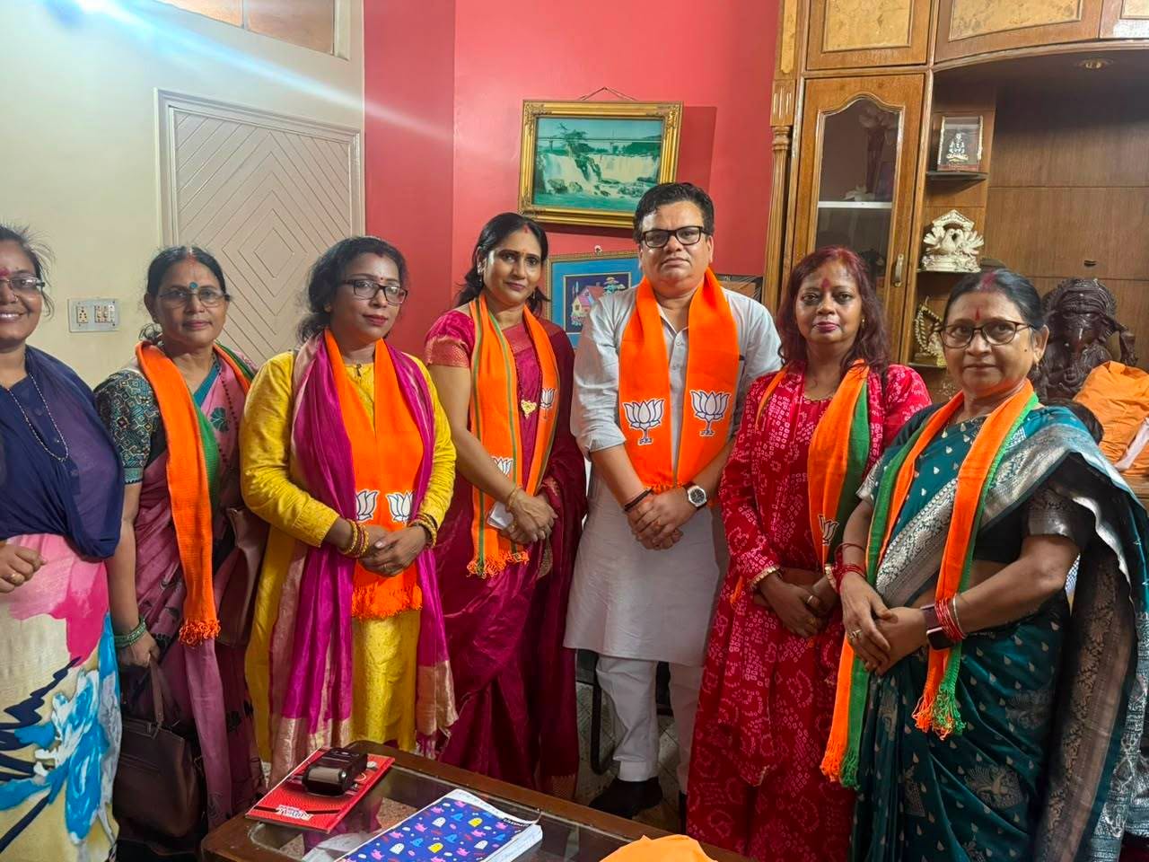 आज बाँकीपुर विधानसभा उपचुनाव के अंतर्गत मण्डल विश्वविद्यालय स्थित शक्ति केंद्र नटराज गली के सम्मानित पदाधिकारियों के साथ बैठक