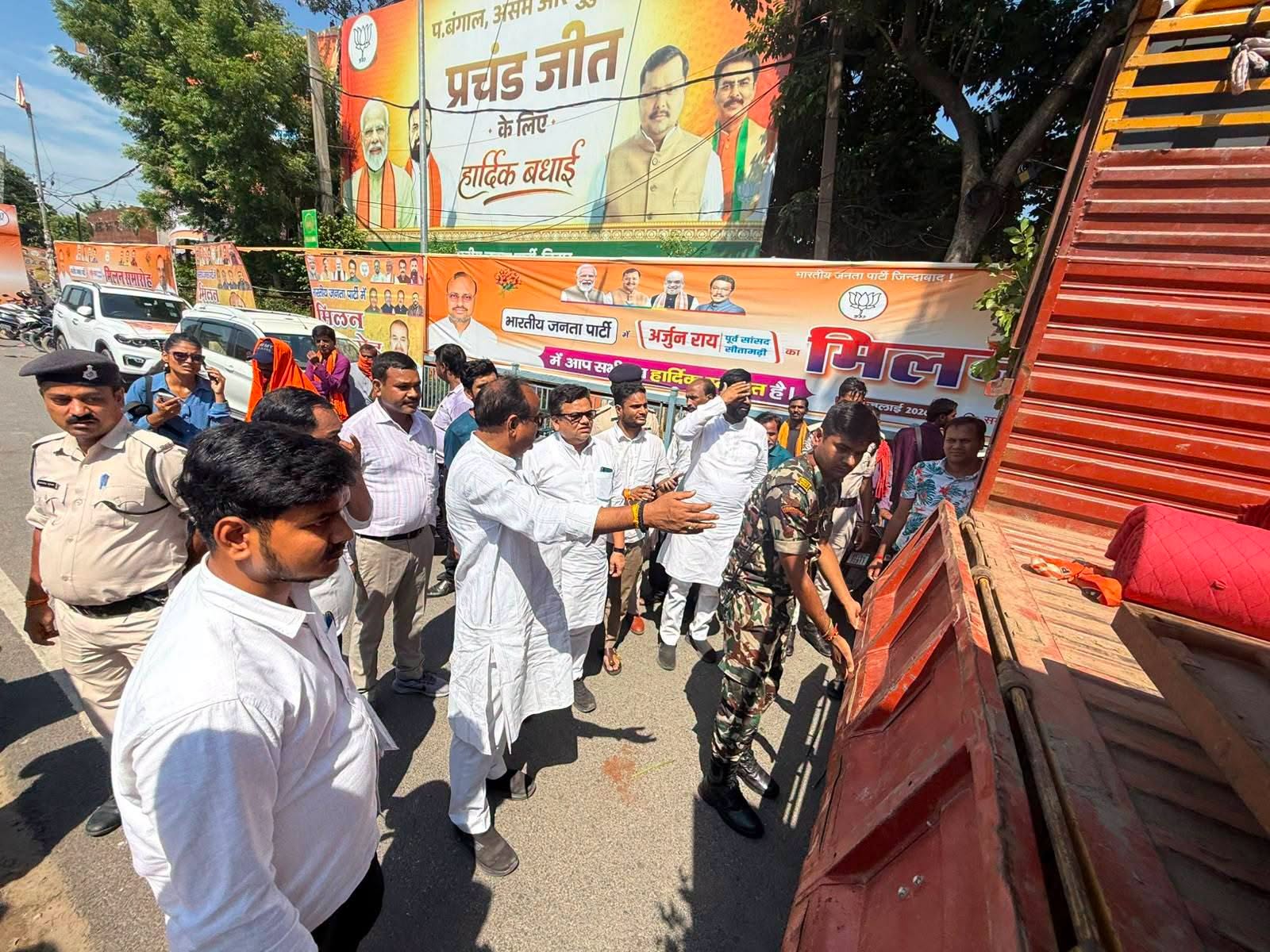 रथ नहीं, यह जनविश्वास का संकल्प है। आज बांकीपुर की धरती पर परिवर्तन, विकास और विजय का संदेश लेकर हमारा विजय रथ पूरी तरह तैयार है।