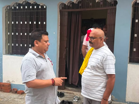 औरंगाबाद के तेलिया पोखर में दिवंगत श्री बलजीत सिंह जी के परिजनों से मुलाकात कर अपनी गहरी संवेदनाएँ व्यक्त कीं तथा शोकाकुल परिवार को ढांढस बंधाया।
