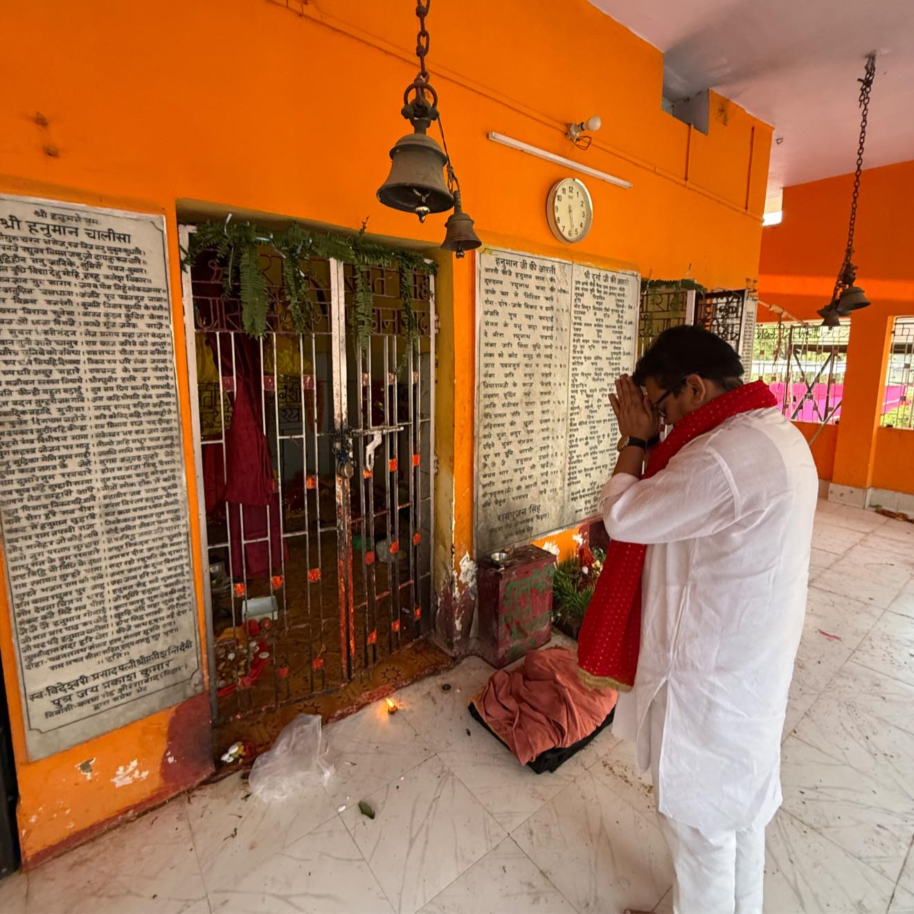 कर्मा रोड, रामराज्य नगर स्थित श्री शिव मंदिर, औरंगाबाद द्वारा आयोजित महाभंडारा में सम्मिलित