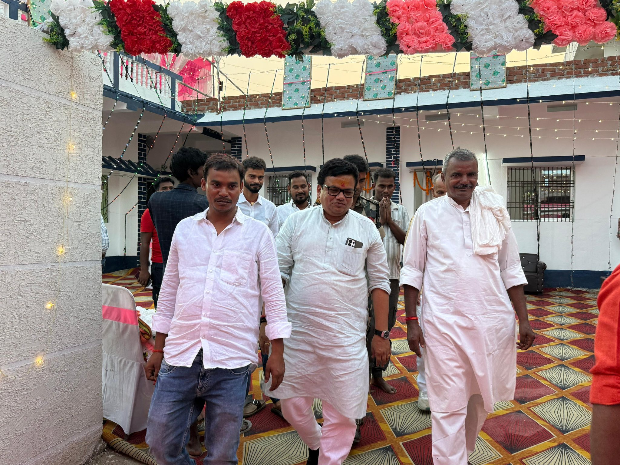 ग्राम- परसी, औरंगाबाद के निवासी श्री जगदीश यादव जी के यहाँ तिलकोत्सव समारोह में सम्मिलित