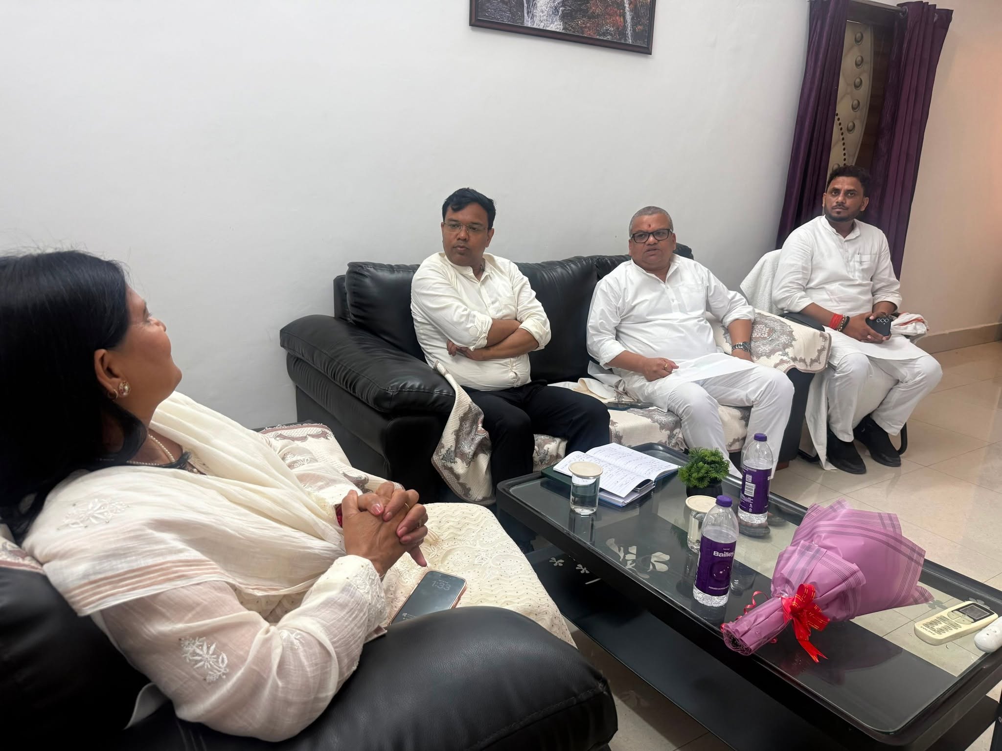 जिला अतिथि गृह, औरंगाबाद में बिहार सरकार के पिछड़ा वर्ग एवं अति पिछड़ा वर्ग कल्याण विभाग की माननीया मंत्री एवं औरंगाबाद की प्रभारी मंत्री श्रीमती रमा निषाद जी से आत्मीय भेंट हुई।