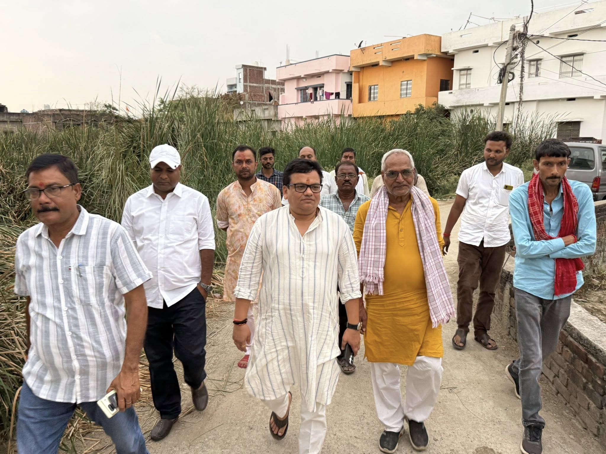 ग्राम - दोसमा, औरंगाबाद निवासी श्री मनीष कुमार सिंह जी (शिक्षक) के भास्कर नगर स्थित नवनिर्मित भवन के शुभ गृह प्रवेश समारोह में सम्मिलित