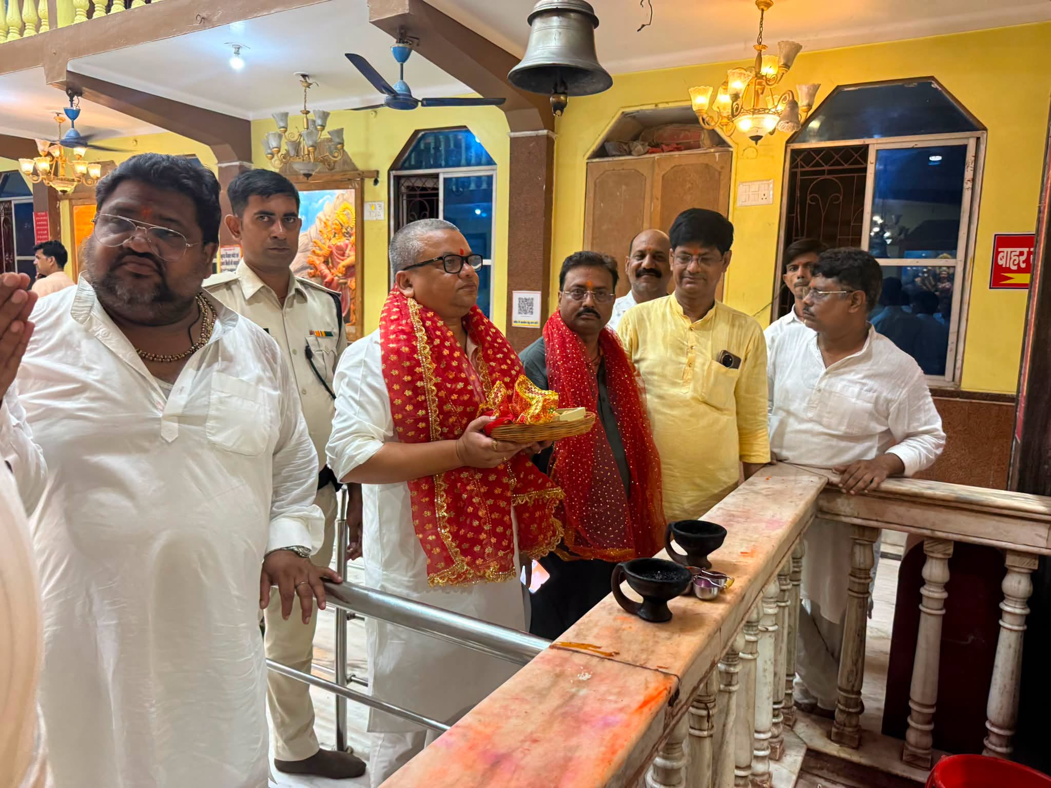 माँ दुर्गा मंदिर, धर्मशाला चौक, औरंगाबाद में माता रानी के दर्शन कर क्षेत्रवासियों के सुख, समृद्धि एवं उत्तम स्वास्थ्य की मंगलकामना की। माँ दुर्गा की कृपा सभी पर सदैव बनी रहे। 🙏🚩 जय माता दी! 🙏