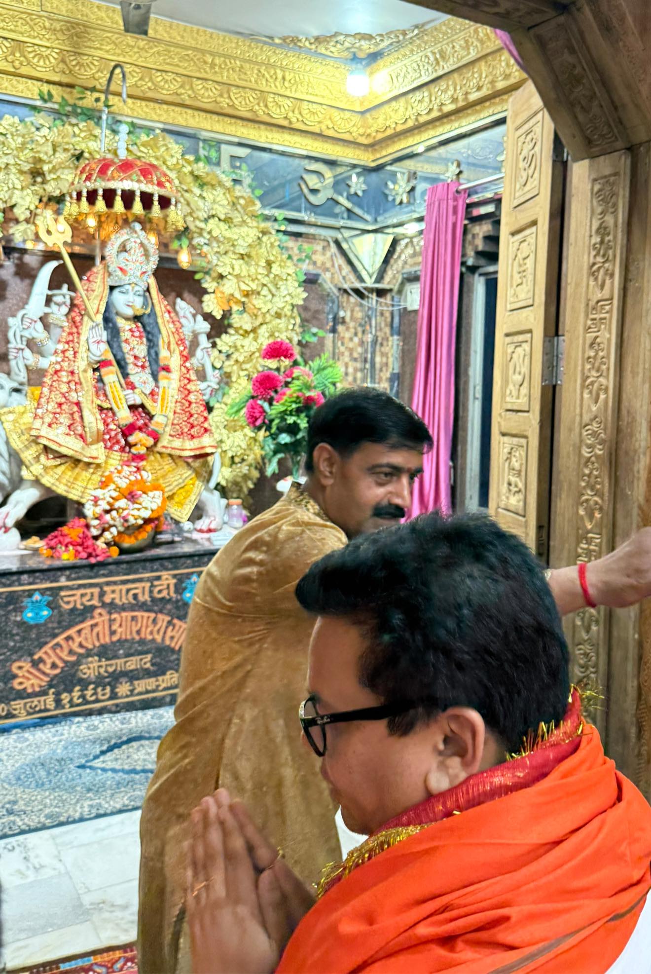 महावीर मंदिर, औरंगाबाद द्वारा आयोजित श्रीरामनवमी पूजा समारोह सह शोभायात्रा की संयुक्त बैठक में समिति के सम्मानित पदाधिकारियों एवं युवा साथियों के साथ शामिल