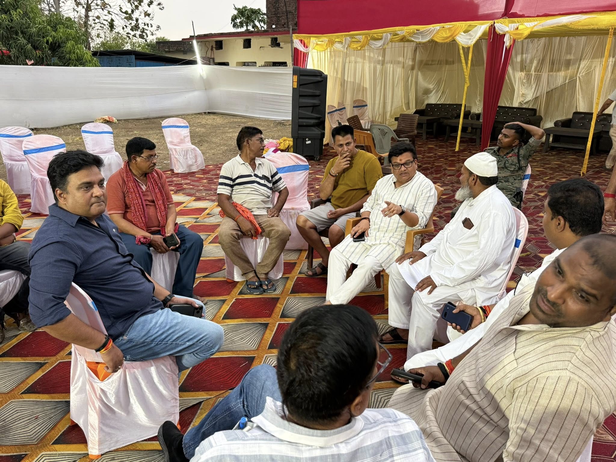 ग्राम - लखनीखाप, औरंगाबाद निवासी श्री उमेश सिंह जी के यहाँ तिलकोत्सव समारोह में सम्मिलित