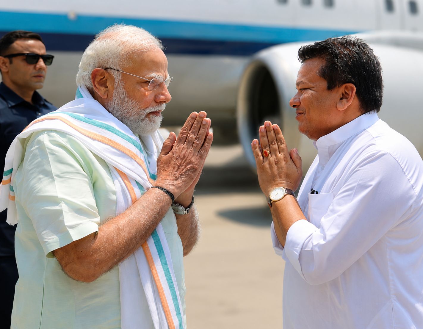 बिहार आगमन पर यशस्वी प्रधानमंत्री Narendra Modi  जी का हार्दिक स्वागत एवं अभिनंदन।